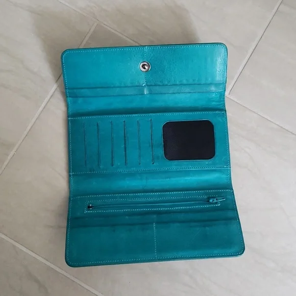 Alejandro Yeo Tooled Leather Wallet - Picture 4 of 9